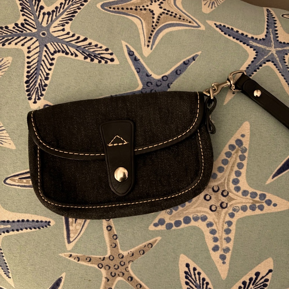 EUC Dooney & Burke Authentic wristlet , dark blue with black attachment